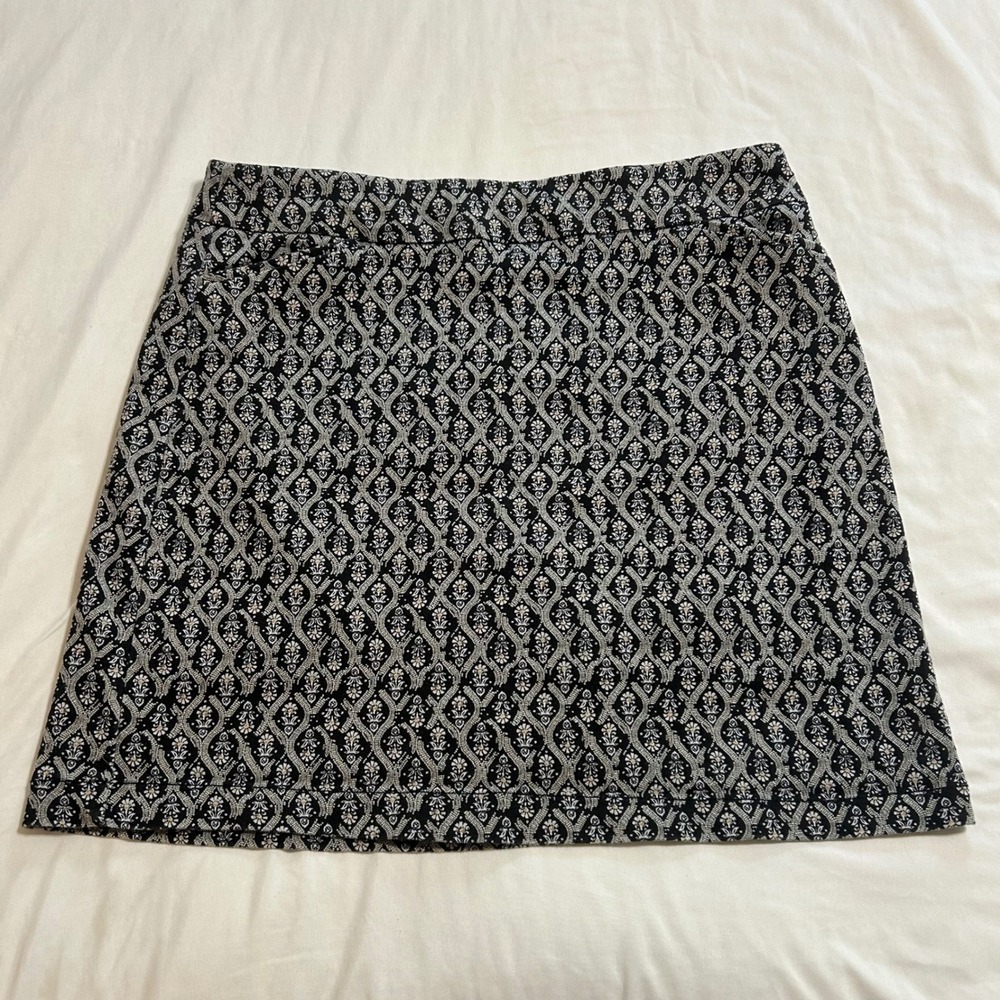 Croft‎ & Barrow Effortless Stretch Skort Black White Damask Paisley Size 10 Reg